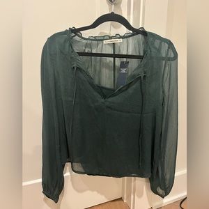 Abercrombie forest green blouse